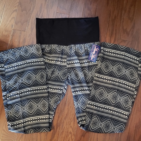 Lucy Love Beach Couture fold over, wide leg pants - Picture 1 of 4